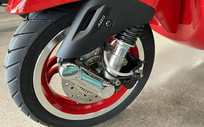 2026 Vespa Primavera 150 RED