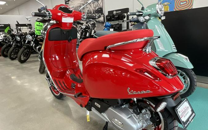2026 Vespa Primavera 150 RED
