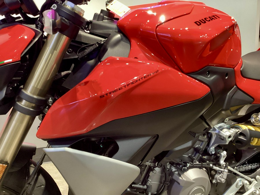 2026 Ducati Streetfighter V2