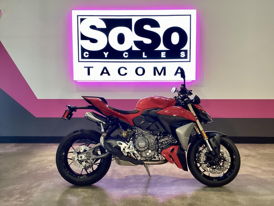 2026 Ducati Streetfighter V2