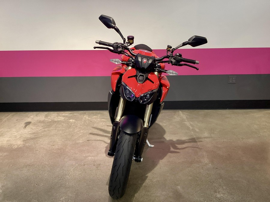 2026 Ducati Streetfighter V2