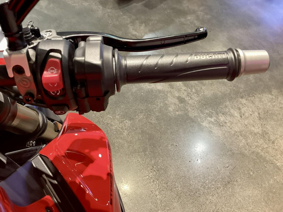 2026 Ducati Streetfighter V2