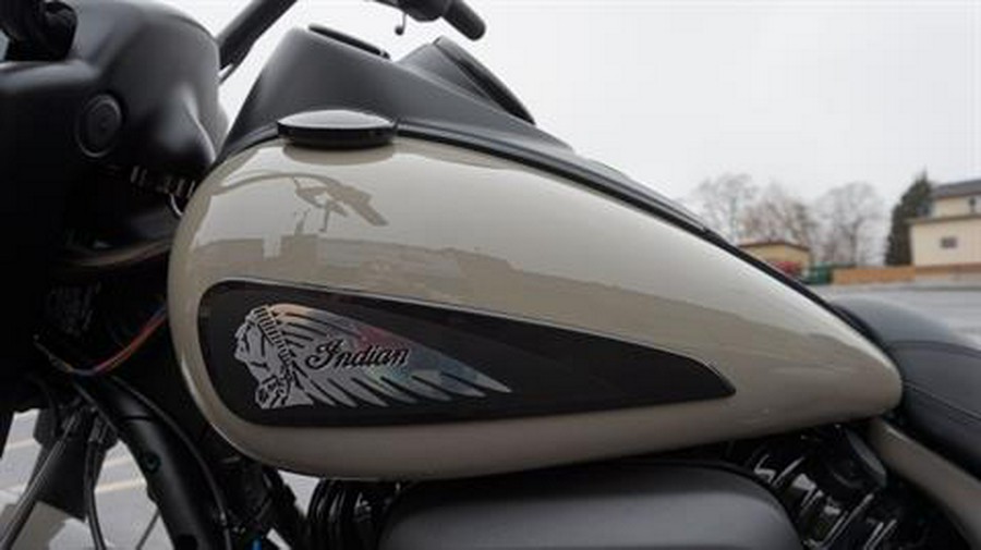 2023 Indian Motorcycle Springfield® Dark Horse®