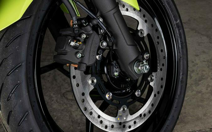 2026 Kawasaki Ninja 500 ABS Metallic Yellowish Green/Ebony