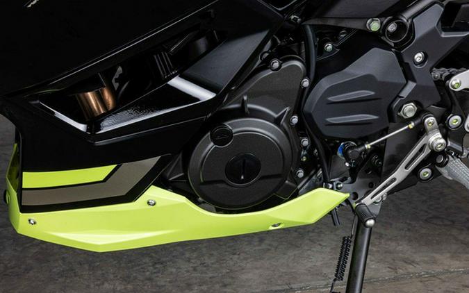 2026 Kawasaki Ninja 500 ABS Metallic Yellowish Green/Ebony