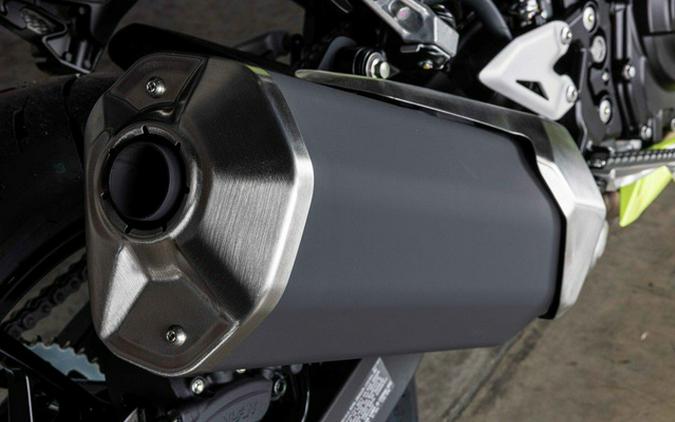 2026 Kawasaki Ninja 500 ABS Metallic Yellowish Green/Ebony