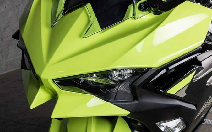 2026 Kawasaki Ninja 500 ABS Metallic Yellowish Green/Ebony