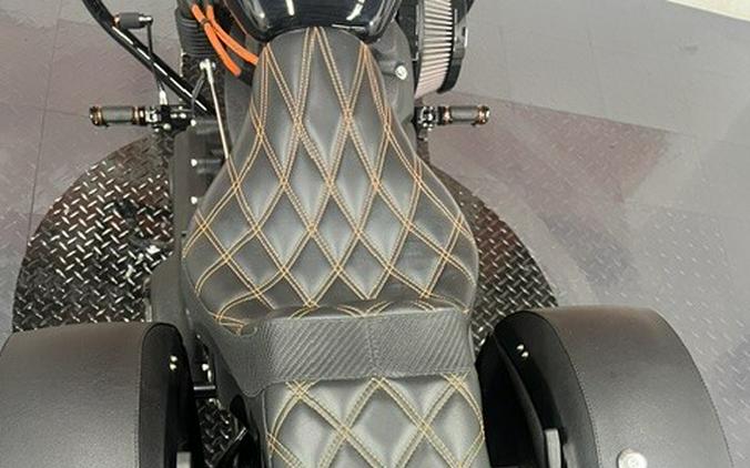 FXBBS 2023 Street Bob® 114