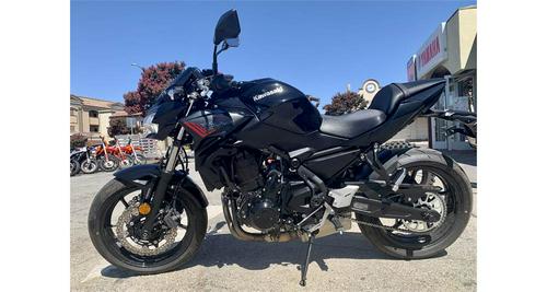 2020 Kawasaki Z650 Review (11 Fast Facts – Urban + Sport Motorcycle)