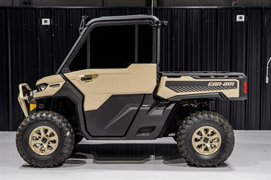 2023 Can-Am Defender Limited CAB HD10