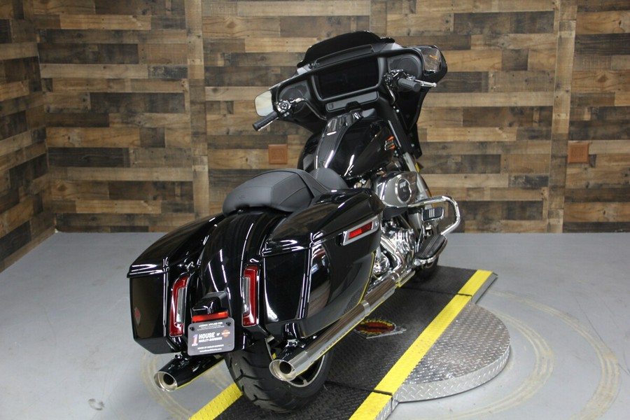 2024 Harley-Davidson Street Glide® Vivid Black