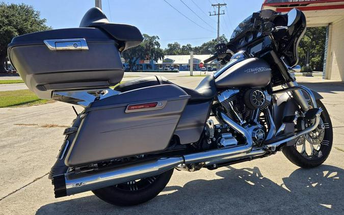 2016 Harley-Davidson® FLHXS - Street Glide® Special