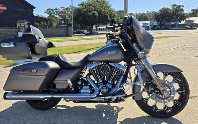 2016 Harley-Davidson® FLHXS - Street Glide® Special