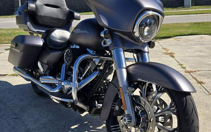 2016 Harley-Davidson® FLHXS - Street Glide® Special