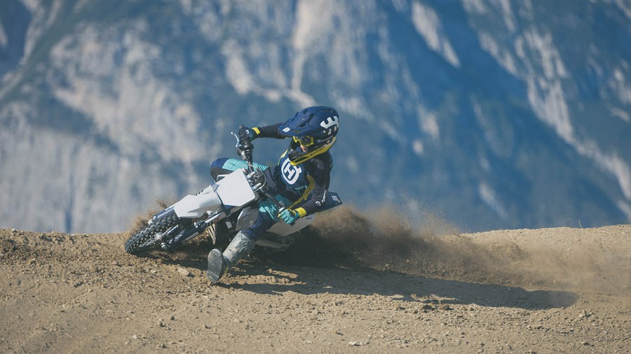 2027 Husqvarna EE 5