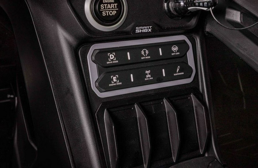 2026 Can-Am Maverick R X RS With Smart-Shox Triple Black