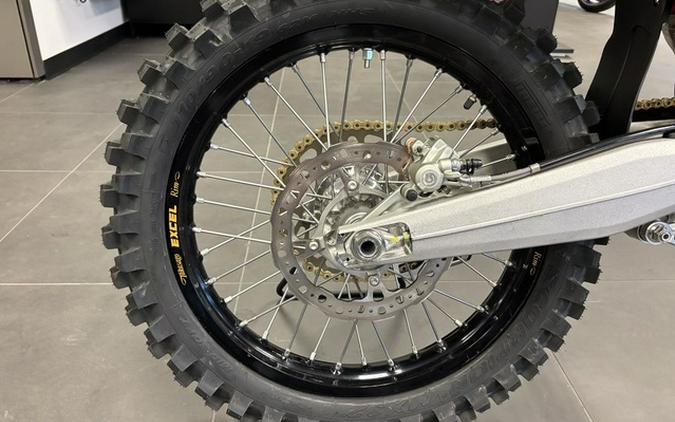 2026 Ducati Desmo450 MX Factory