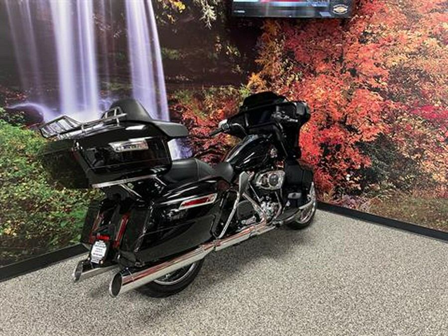 2025 Harley-Davidson Street Glide® Ultra