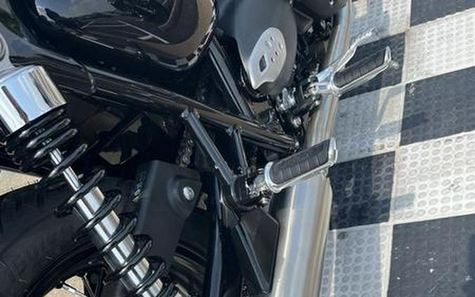 2024 Triumph Bonneville T100 Stealth Edition