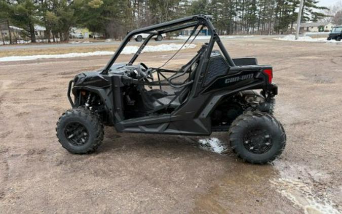 2025 Can-Am Maverick Trail DPS 700