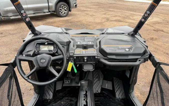 2025 Can-Am Maverick Trail DPS 700