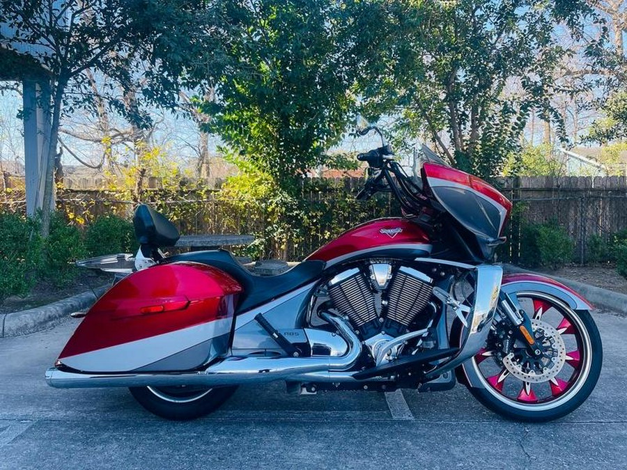 2015 Victory Motorcycles® Magnum™ Magnum Red over Super Steel Gray