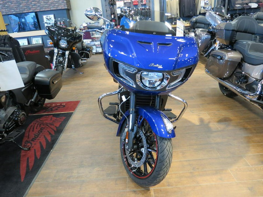 2023 Indian Motorcycle® Challenger® Limited Spirit Blue Metallic / Black Metallic