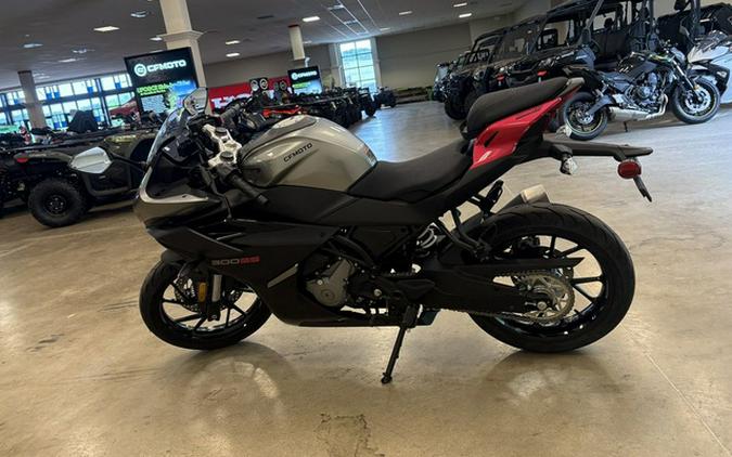 2025 CFMOTO 300SS