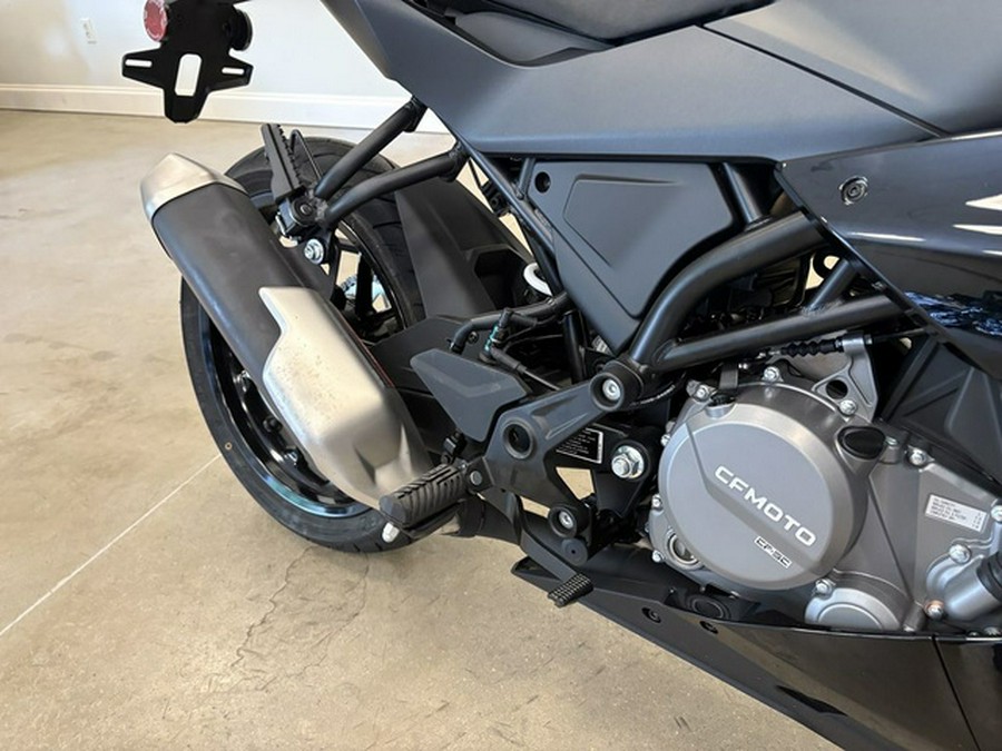 2025 CFMOTO 300SS
