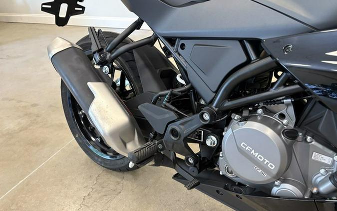 2025 CFMOTO 300SS