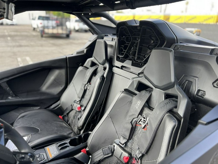 2026 Can-Am Maverick R X RS With Smart-Shox Triple Black