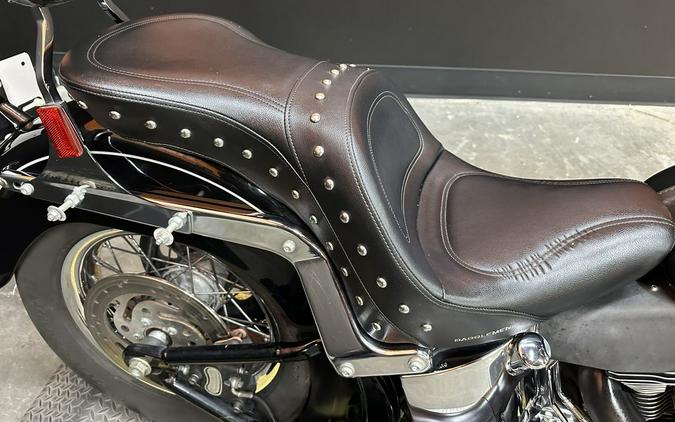 2012 Harley-Davidson® FLSTC - Heritage Softail® Classic