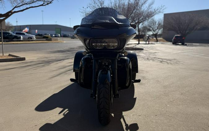 2023 Harley-Davidson® Road Glide® 3 Vivid Black - Black Finish