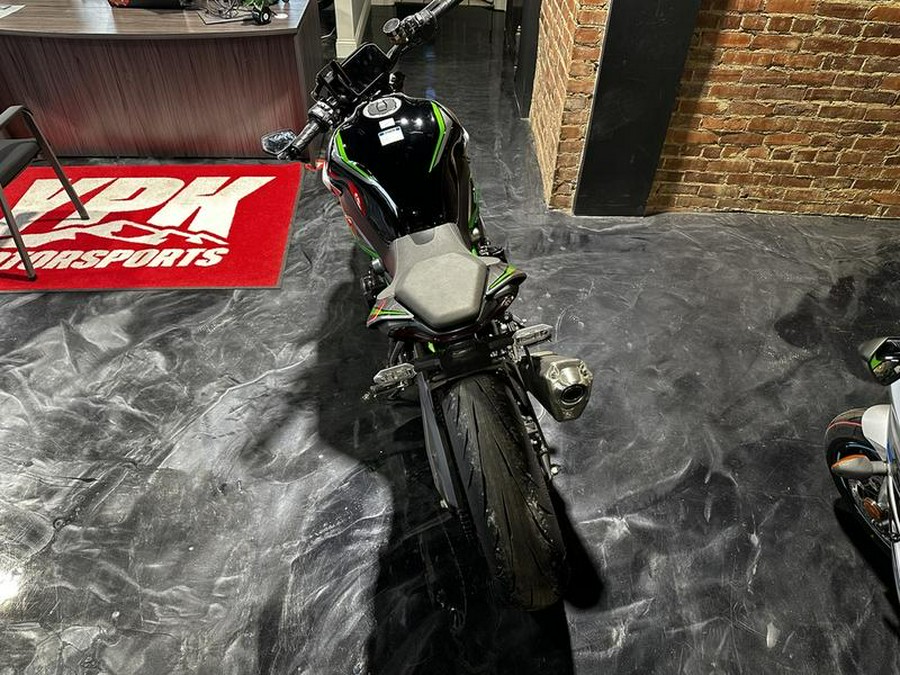 2025 Kawasaki Z900 SE ABS