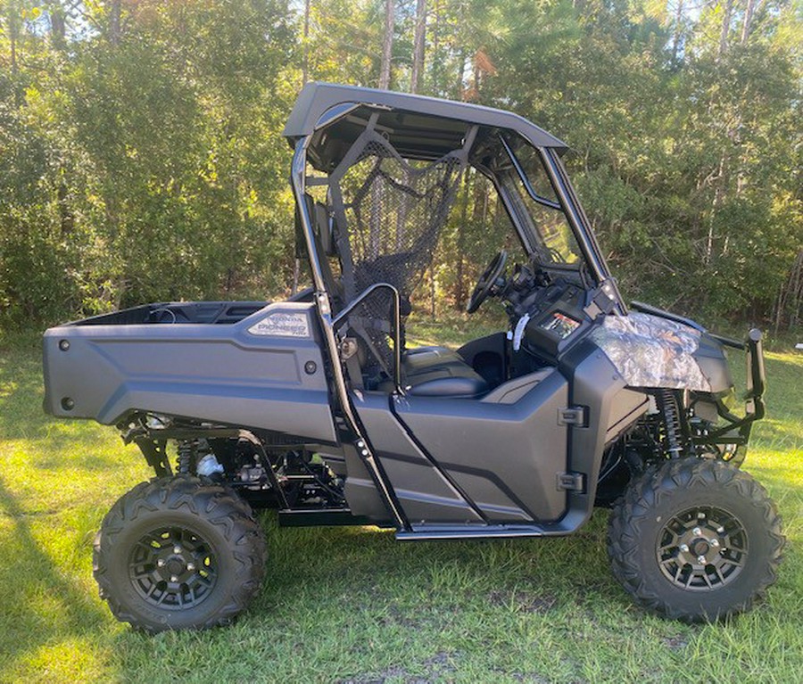 2026 Pioneer 700 Forest - Honda