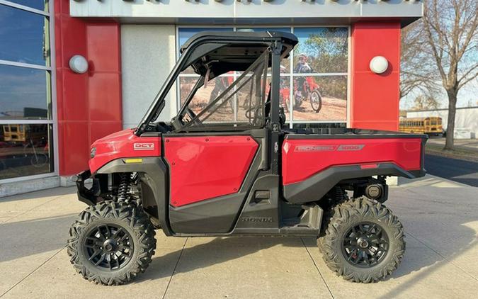 2026 Honda Pioneer 1000 Deluxe