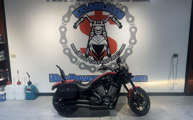 2016 Victory Motorcycles® Hammer® S Black w/Red Racing Stripes