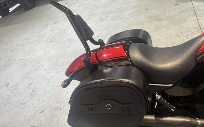 2016 Victory Motorcycles® Hammer® S Black w/Red Racing Stripes