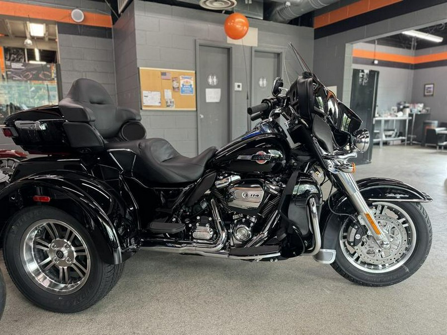 2024 Harley-Davidson® FLHTCUTG - Tri Glide® Ultra