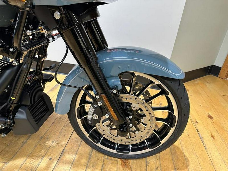 2024 Harley-Davidson® FLTRT - Road Glide® 3