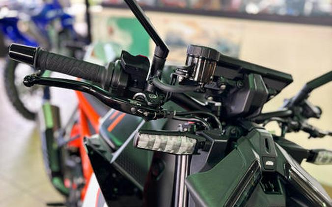 2026 KTM 990 Duke R