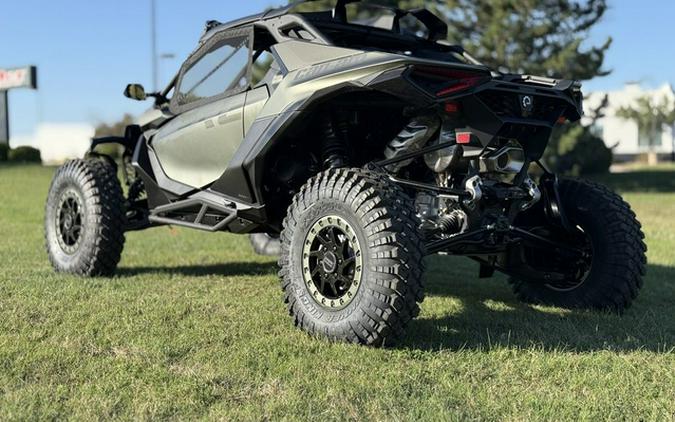 2027 Can-Am Maverick R X Rc
