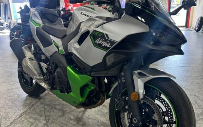 2024 Kawasaki Ninja 7 Hybrid ABS