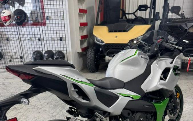 2024 Kawasaki Ninja 7 Hybrid ABS