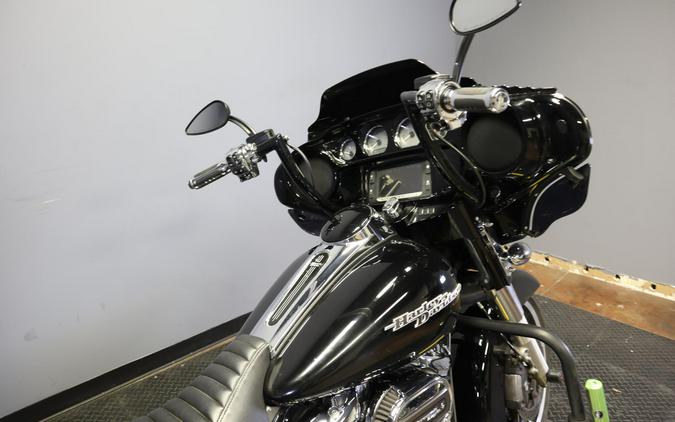2017 Harley-Davidson Street Glide Special Vivid Black
