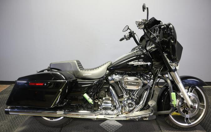 2017 Harley-Davidson Street Glide Special Vivid Black