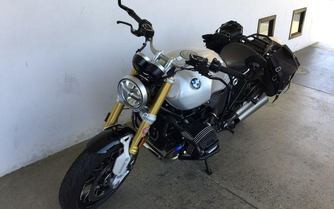 2022 BMW R nineT Black Storm Metallic