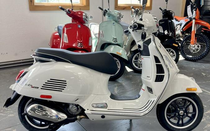 2023 Vespa GTS Super 300