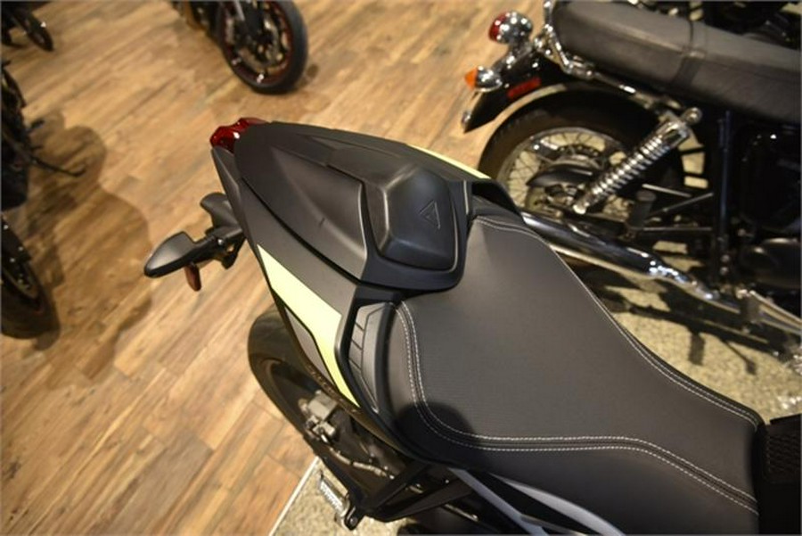 2022 Triumph Street Triple RS Matte Jet Black