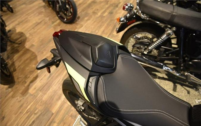 2022 Triumph Street Triple RS Matte Jet Black